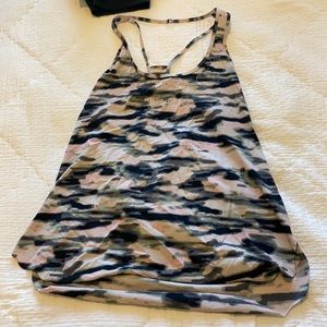 Lululemon tank top